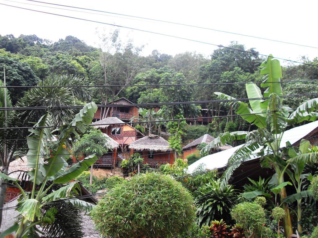 Bamboo Mountain View Phi Phi Resort Exterior photo